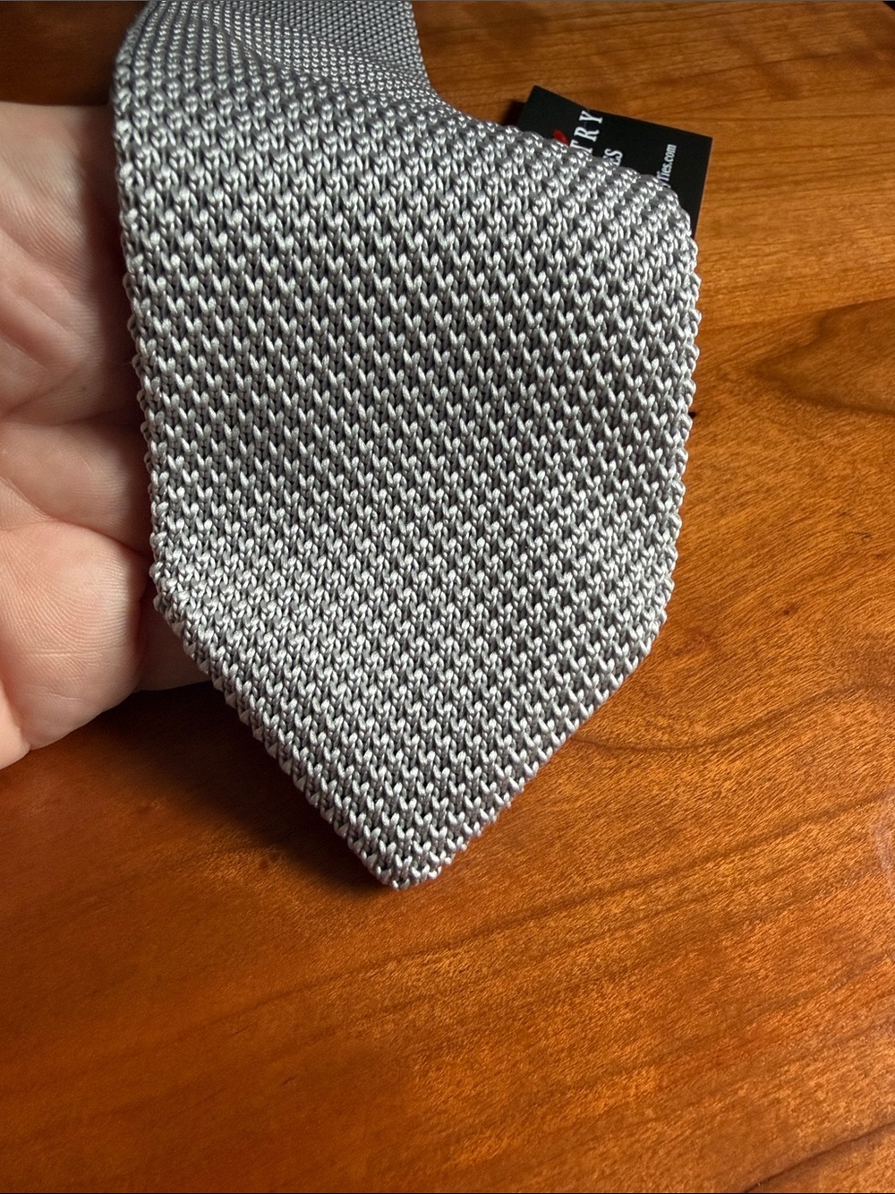 Knitted Silk Light Grey Tie -- DMITRYMade in Italy - Picture 5 of 5